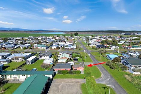 Photo of property in 15 Te Awa Street, Foxton Beach, Foxton, 4815