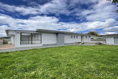 Photo of property in 21 Totara Park Road, Clouston Park, Upper Hutt, 5018