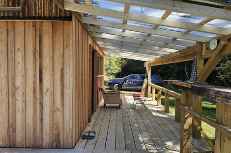 Photo of property in 215 Clifton Road, Kaiata, Greymouth, 7805