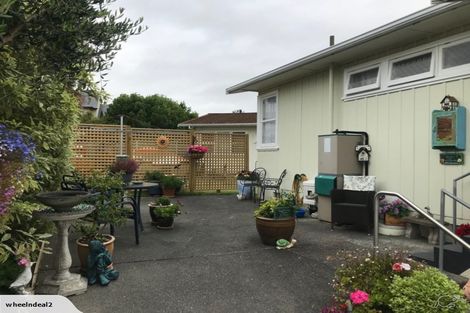 Photo of property in 1/4 George Street, Hospital Hill, Napier, 4110