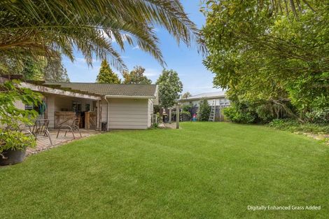 Photo of property in 16 Antrim Place, Hokowhitu, Palmerston North, 4410
