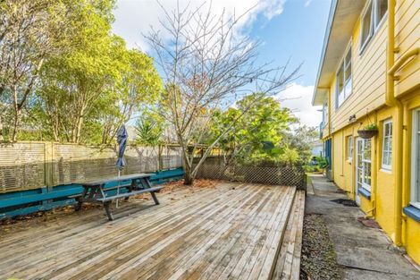 Photo of property in 15 Catalina Crescent, Forrest Hill, Auckland, 0620