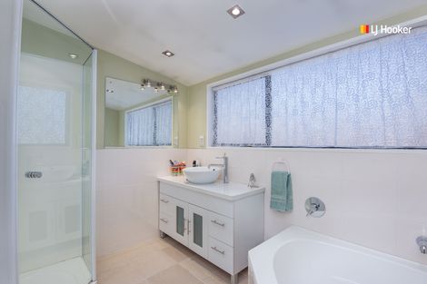 Photo of property in 61 Kinmont Crescent, Kinmont Park, Mosgiel, 9024