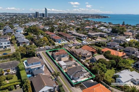 Photo of property in 2/22 Onepoto Road, Hauraki, Auckland, 0622