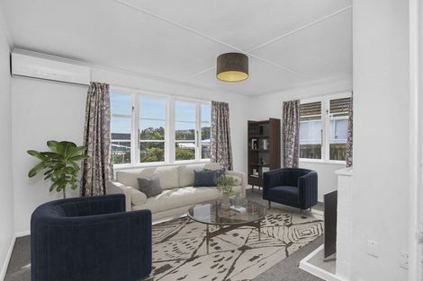 Photo of property in 90 Wilkie Crescent, Naenae, Lower Hutt, 5011