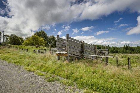 Photo of property in 1447 Ridgemount Road, Tutira, Napier, 4188