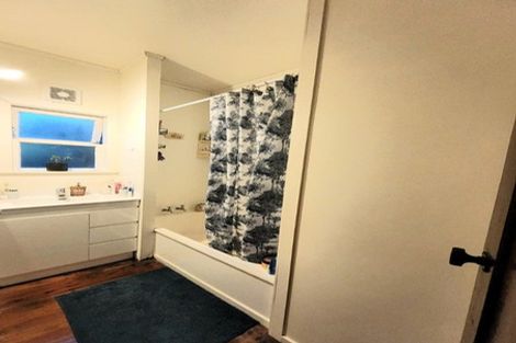 Photo of property in 37 Reihana Street, Orakei, Auckland, 1071