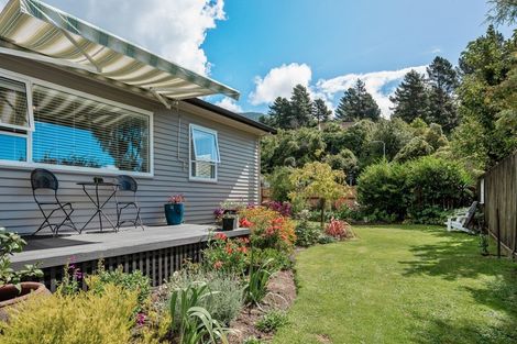 Photo of property in 48 Wairau Road, Picton, 7220