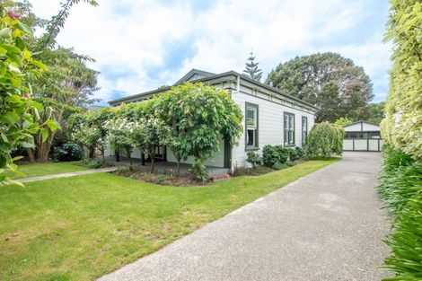 Photo of property in 11 Colombo Street, Hokowhitu, Palmerston North, 4410