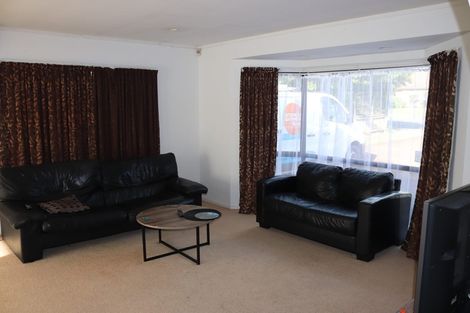 Photo of property in 35 Orangewood Drive, Northpark, Auckland, 2013