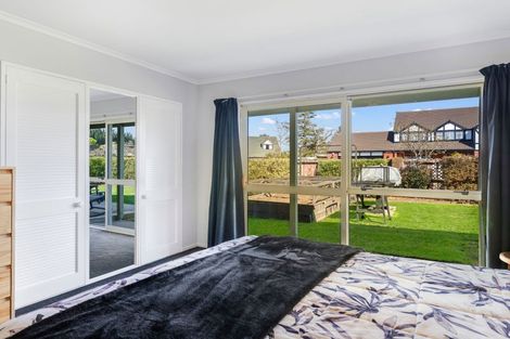 Photo of property in 150 Royal Park Drive, Parklands, Christchurch, 8083