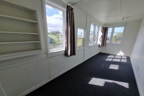 Photo of property in 11 Carlton Avenue, Gonville, Wanganui, 4501