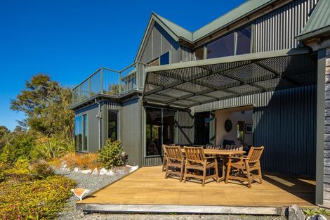 Photo of property in 102 Tokongawa Drive, Kaiteriteri, Motueka, 7197