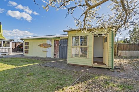 Photo of property in 20 Broadway Avenue, Waikuku Beach, 7473