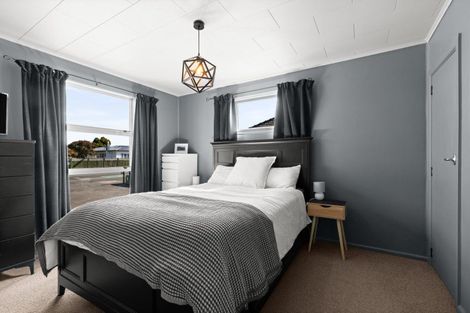 Photo of property in 806 Grove Road, Mayfair, Hastings, 4122