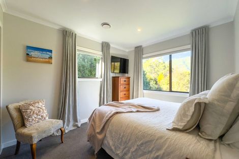 Photo of property in 11 Mangotahi Road, Thames, 3577