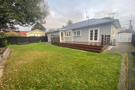 Photo of property in 102 Hawford Road, Opawa, Christchurch, 8023