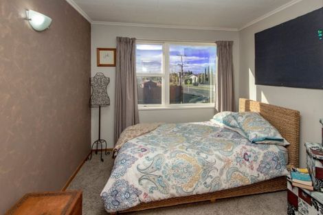 Photo of property in 22 Hastie Place, Onekawa, Napier, 4110
