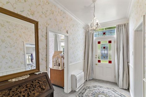 Photo of property in 206 Main Street, Greytown, 5712