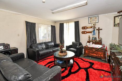 Photo of property in 1 Cardrona Place, Favona, Auckland, 2024