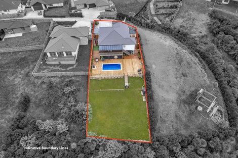 Photo of property in 13 Peacock Place, Pokeno, 2402