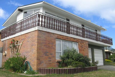 Photo of property in 7 Westview Grove, Miramar, Wellington, 6022