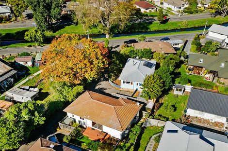 Photo of property in 2/23 Fifield Terrace, Waltham, Christchurch, 8023