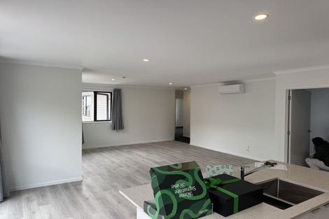 Photo of property in 39 Kaurinui Crescent, One Tree Point, 0118