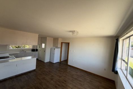 Photo of property in 12 Coates Place, Rangiora, 7400