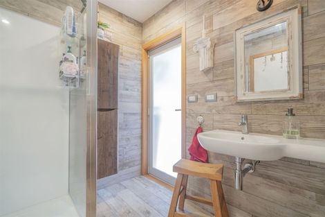 Photo of property in 22 Tairua Terrace, Tairua, 3508