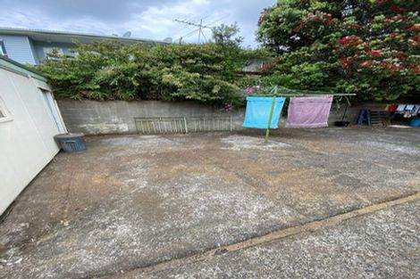 Photo of property in 1/17 The Parade, Island Bay, Wellington, 6023