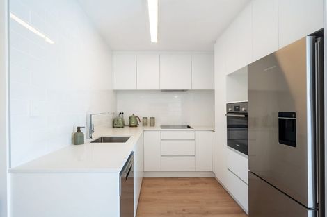 Photo of property in 16/83 Lake Road, Devonport, Auckland, 0622