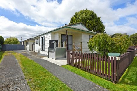 Photo of property in 1/52 Henry Street, Ebdentown, Upper Hutt, 5018