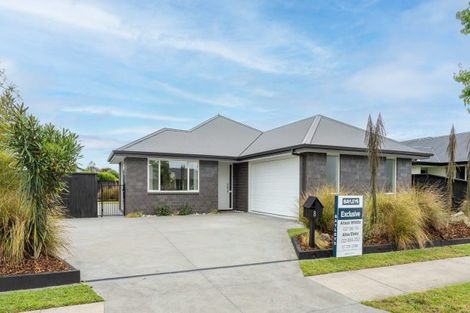 Photo of property in 8 Huka Heights Drive, Rangatira Park, Taupo, 3330