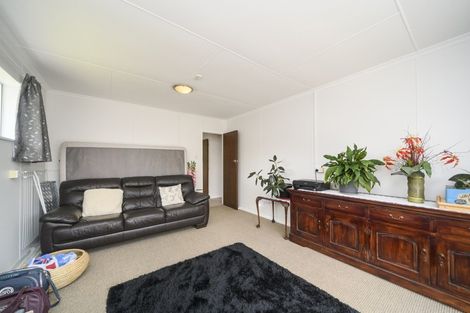 Photo of property in 4a Cedar Crescent, Feilding, 4702