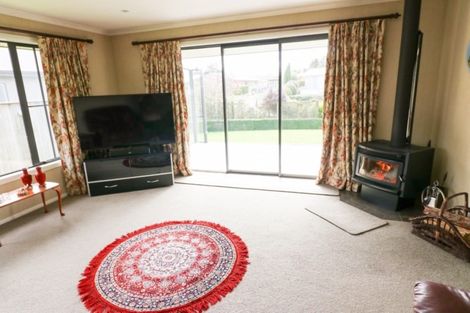 Photo of property in 21 Ruahine Street, Dannevirke, 4930