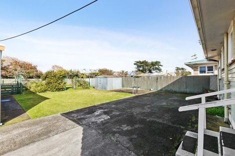 Photo of property in 135 Cracroft Street, Waitara, 4320