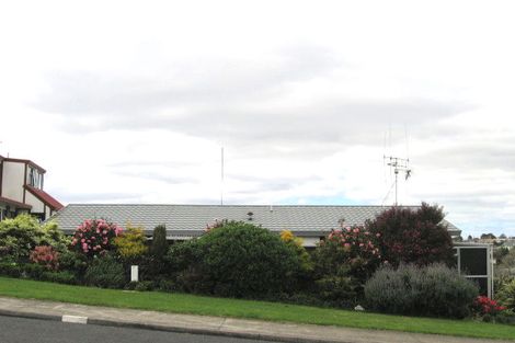 Photo of property in 213 Bellevue Road, Bellevue, Tauranga, 3110