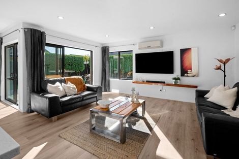 Photo of property in 10 Kentwood Place, Flagstaff, Hamilton, 3210