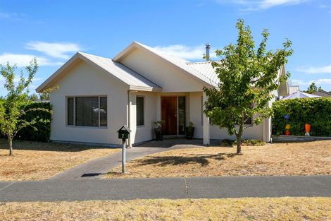 Photo of property in 2 Woburn Place, Nukuhau, Taupo, 3330