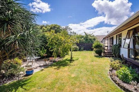 Photo of property in 99a Rimu Road, Raumati Beach, Paraparaumu, 5032