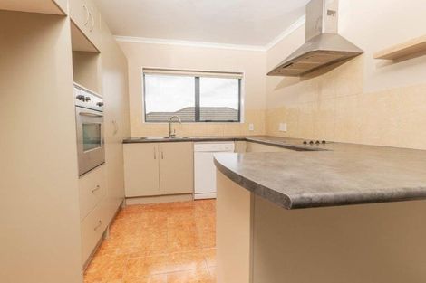 Photo of property in 10 Exotic Place, Massey, Auckland, 0614