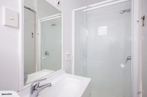 Photo of property in 16 Jamaica Place, Blockhouse Bay, Auckland, 0600