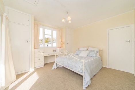 Photo of property in 21 Rawhiti Street, Stokes Valley, Lower Hutt, 5019