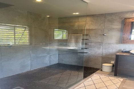 Photo of property in 48 Tawa Road, Kumeu, 0891