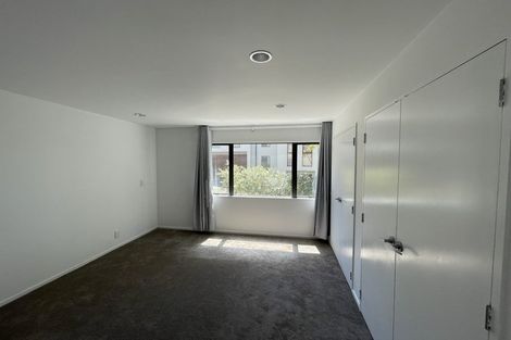 Photo of property in 941a East Coast Road, Torbay, Auckland, 0630