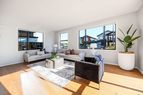 Photo of property in 2 Picnic Point Road, Hobsonville, Auckland, 0616