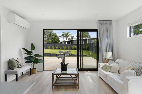 Photo of property in 5 Lynette Place, Pauanui, 3579