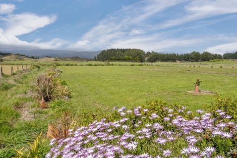 Photo of property in 89 Strathnaver Drive, Waikawa Beach, Manakau, 5573