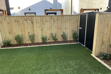 Photo of property in 8/22 Yeovil Road, Te Atatu Peninsula, Auckland, 0610